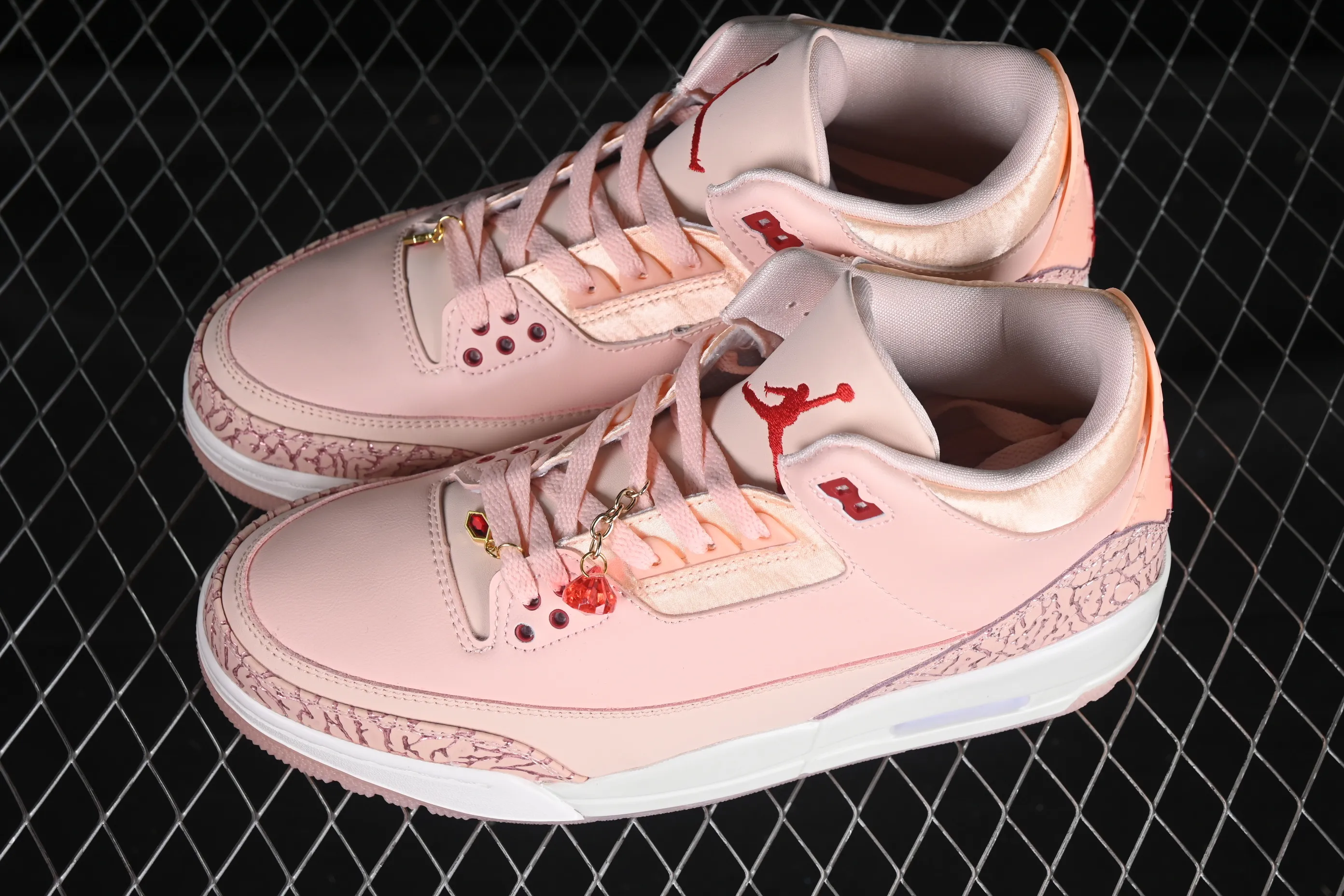 All categories Air Jordan Jordan series basketball shoes Air Jordan 3 Air Jordan 3 "Valentine's Day" AJ3 Joe 3 Valentine's Day Limited HJ0178-600